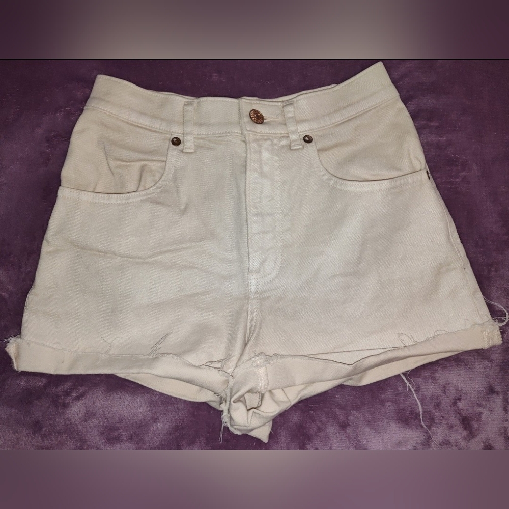 Express Cream High Waist Women's Shorts